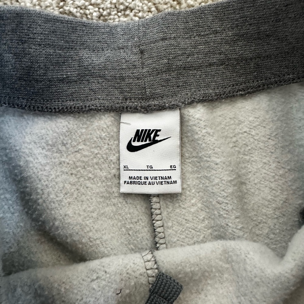 Grey nike sweats
